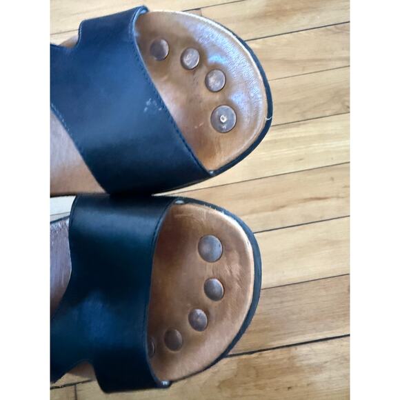 Juil Yuba black leather grounding cooper sandals  - Picture 4 of 7